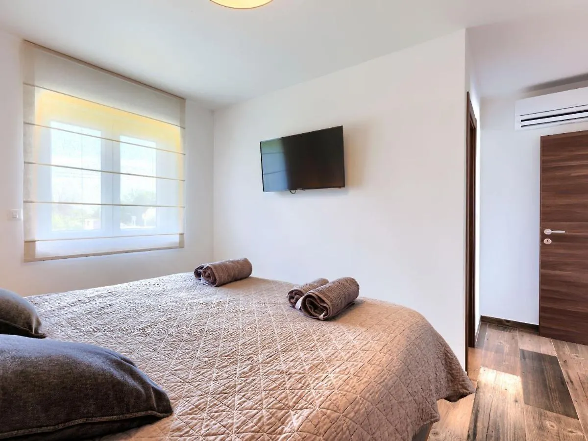 Holiday Home Villa Ani By Interhome Liznjan
